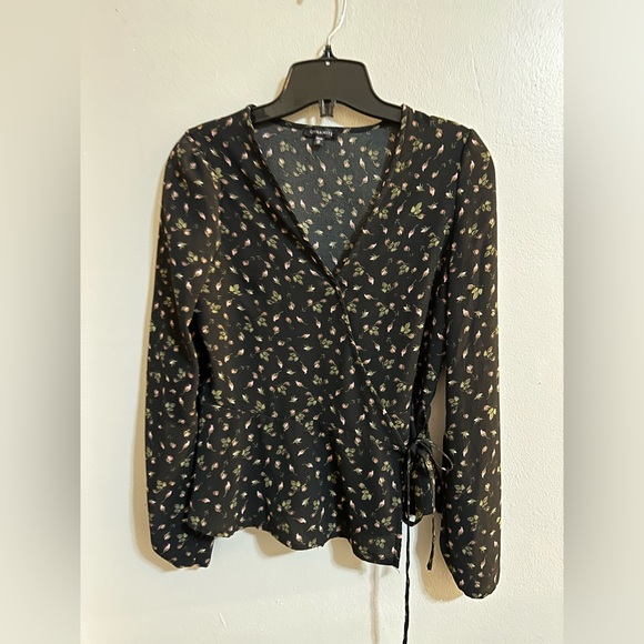Dynamite floral printed wrap around top - Picture 1 of 4